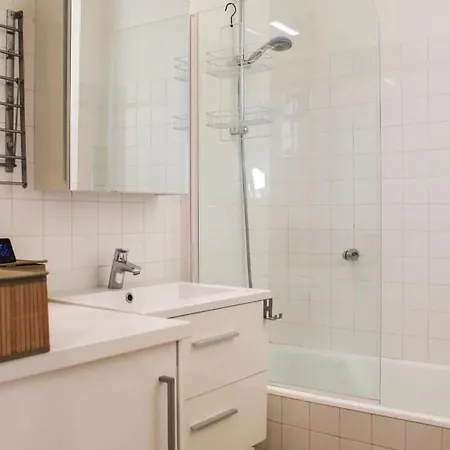 Apartment Haussmannian Charming
